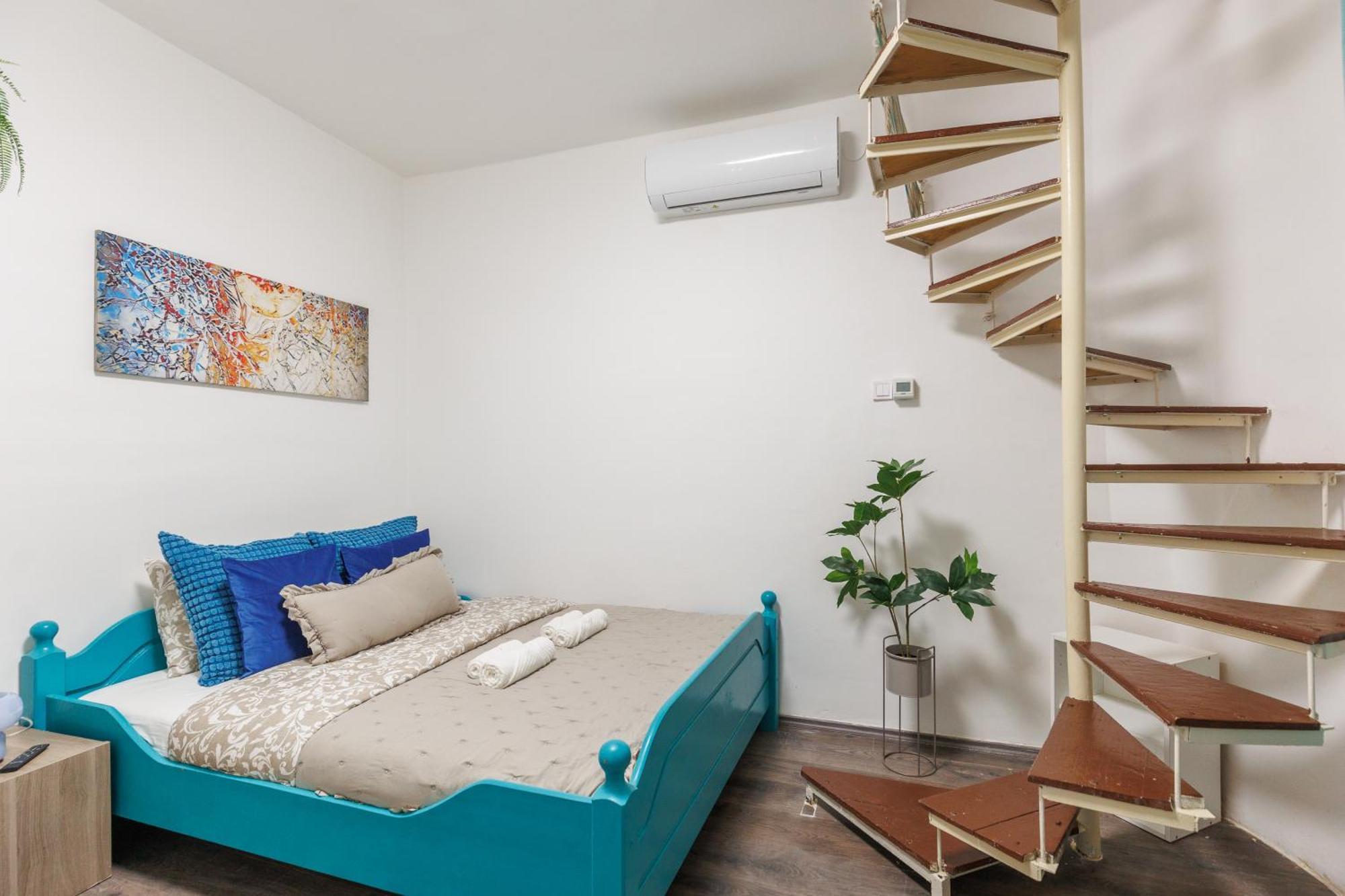 Apartment Turquoise